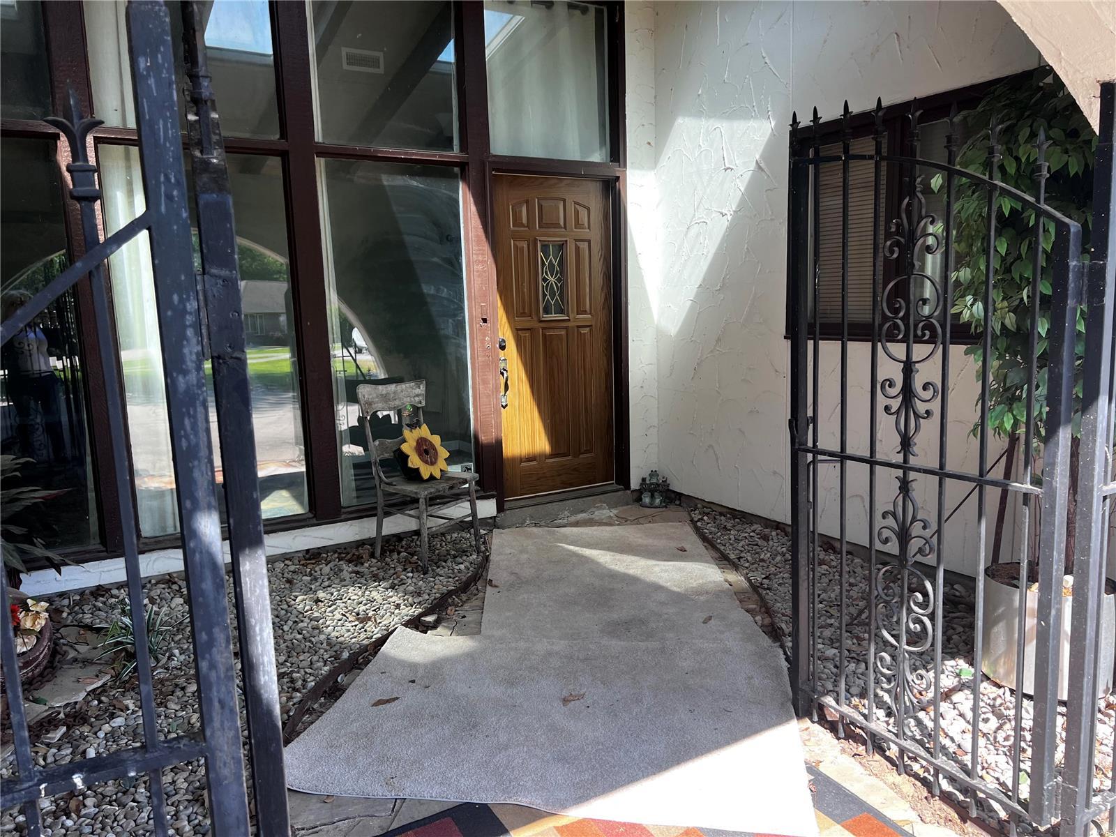 La Bella Vists - Residential