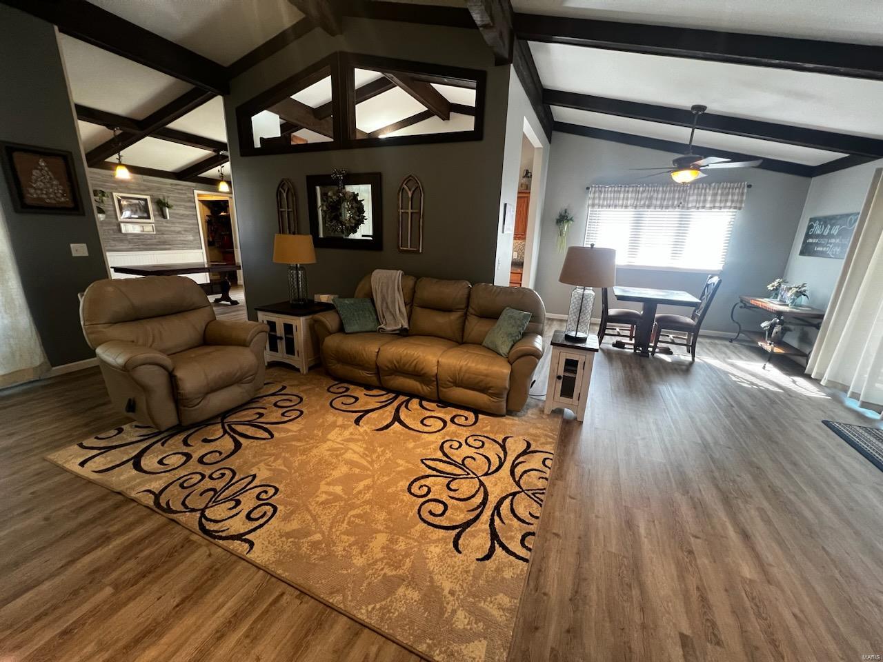 La Bella Vists - Residential