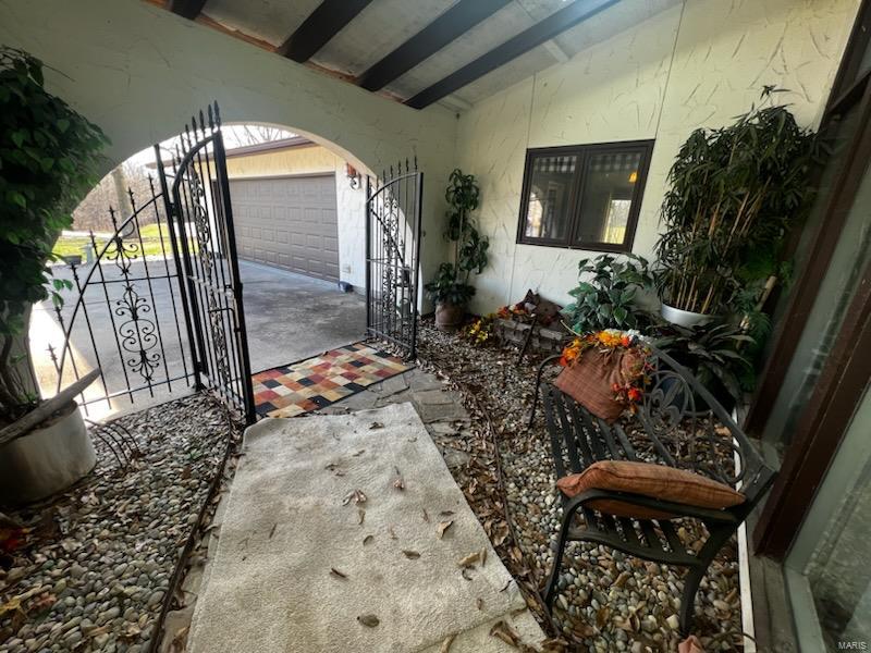 La Bella Vists - Residential