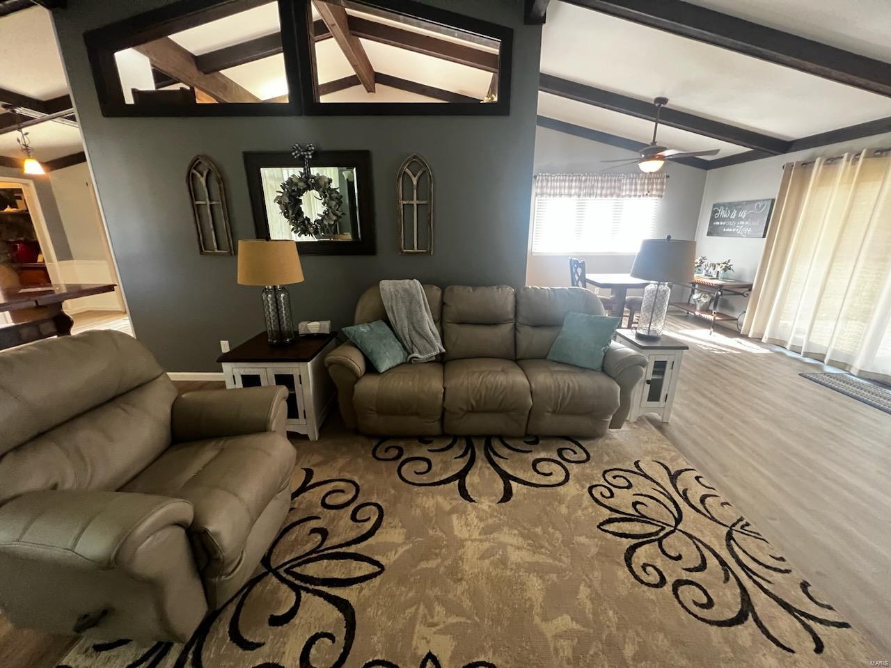 La Bella Vists - Residential