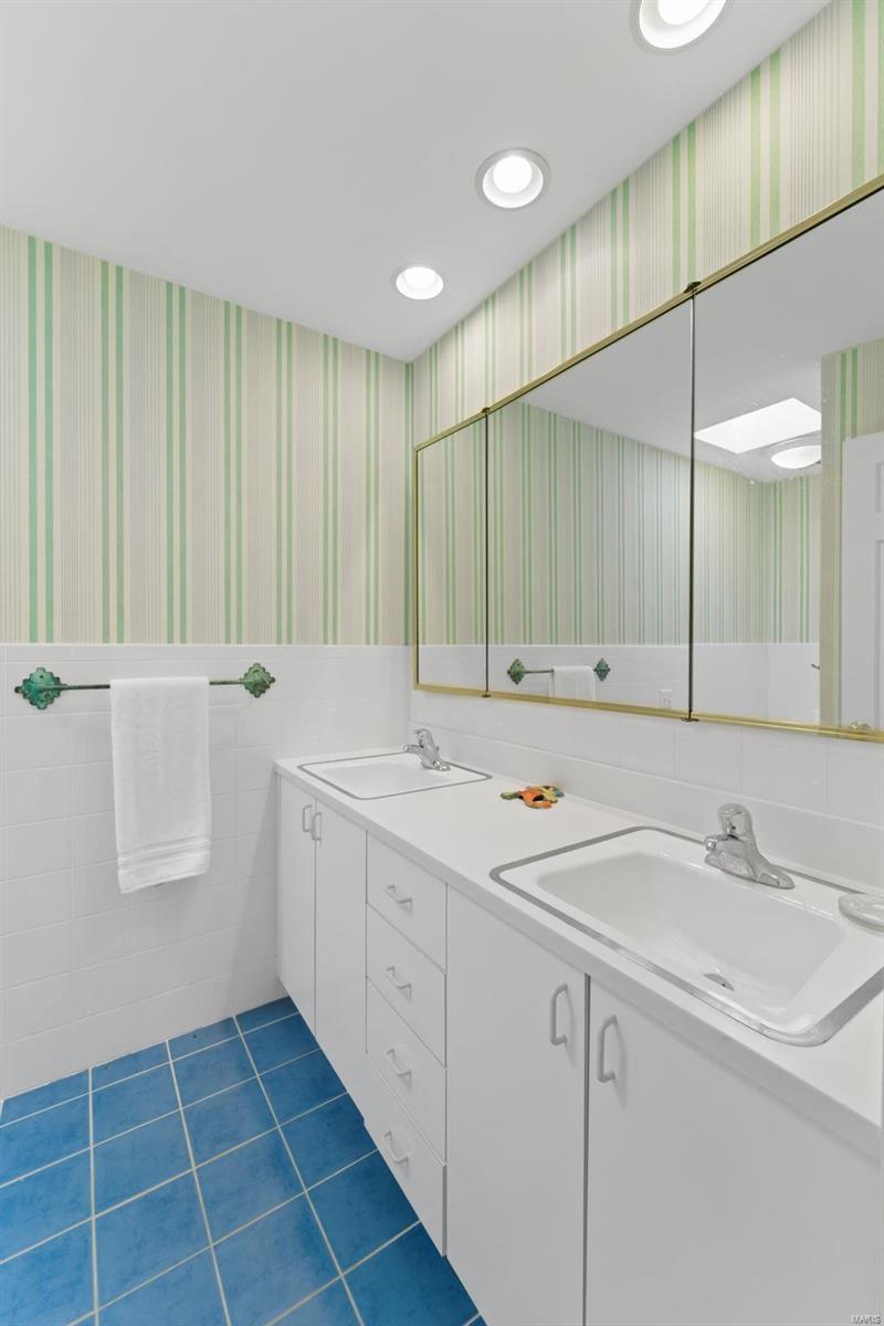 Ladue Spoede Estates - Residential