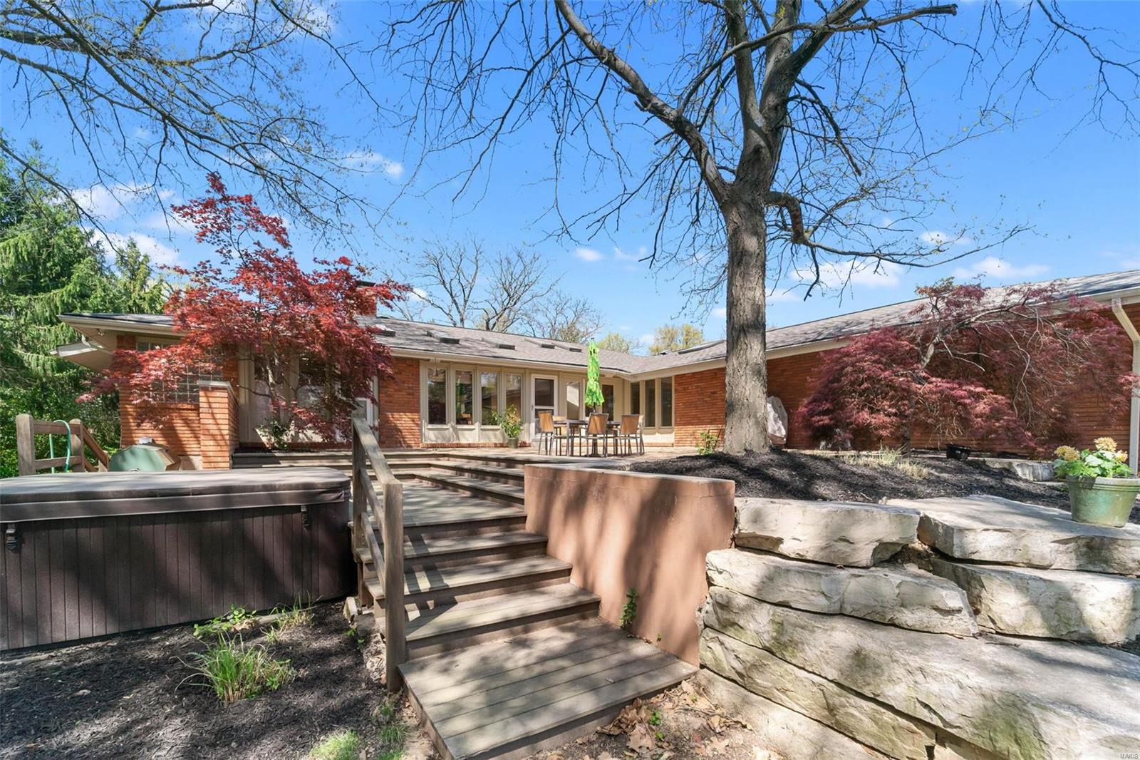 Ladue Spoede Estates - Residential