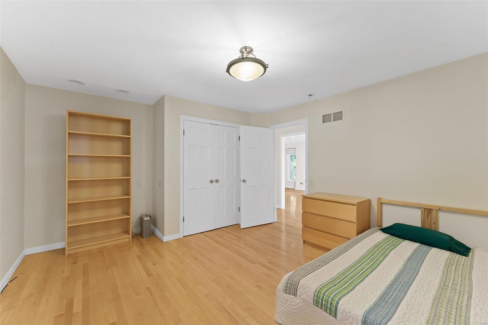 Ladue Spoede Estates - Residential