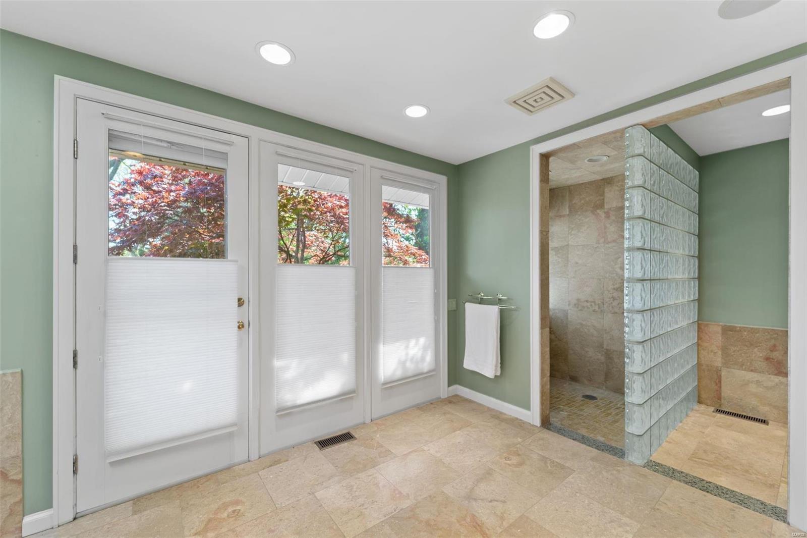 Ladue Spoede Estates - Residential