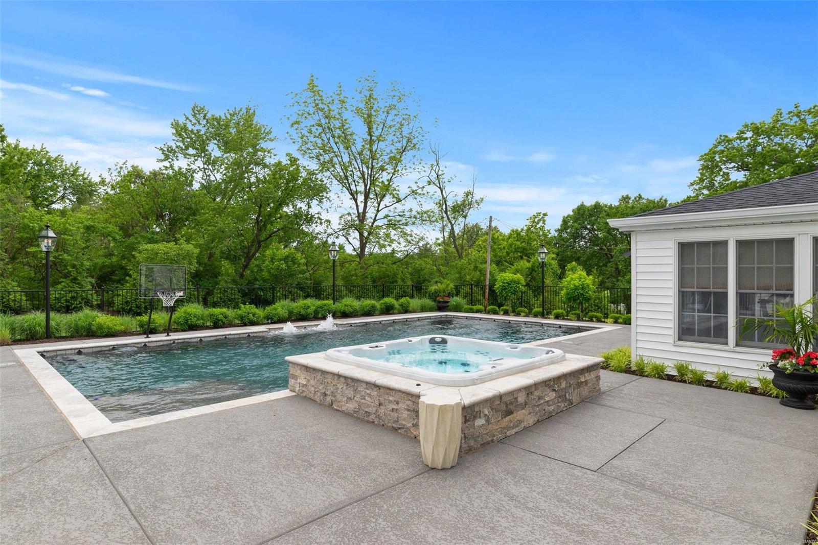 Maryhill - Residential