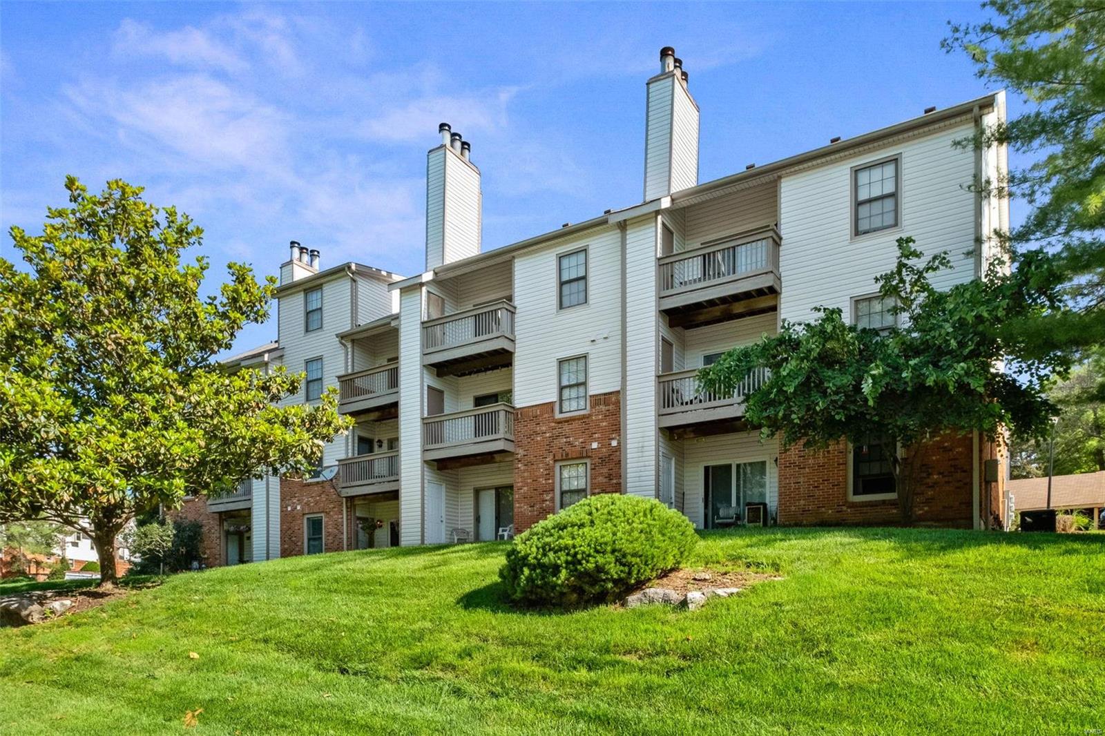 Arrowhead Condo Fourth Amd - Residential