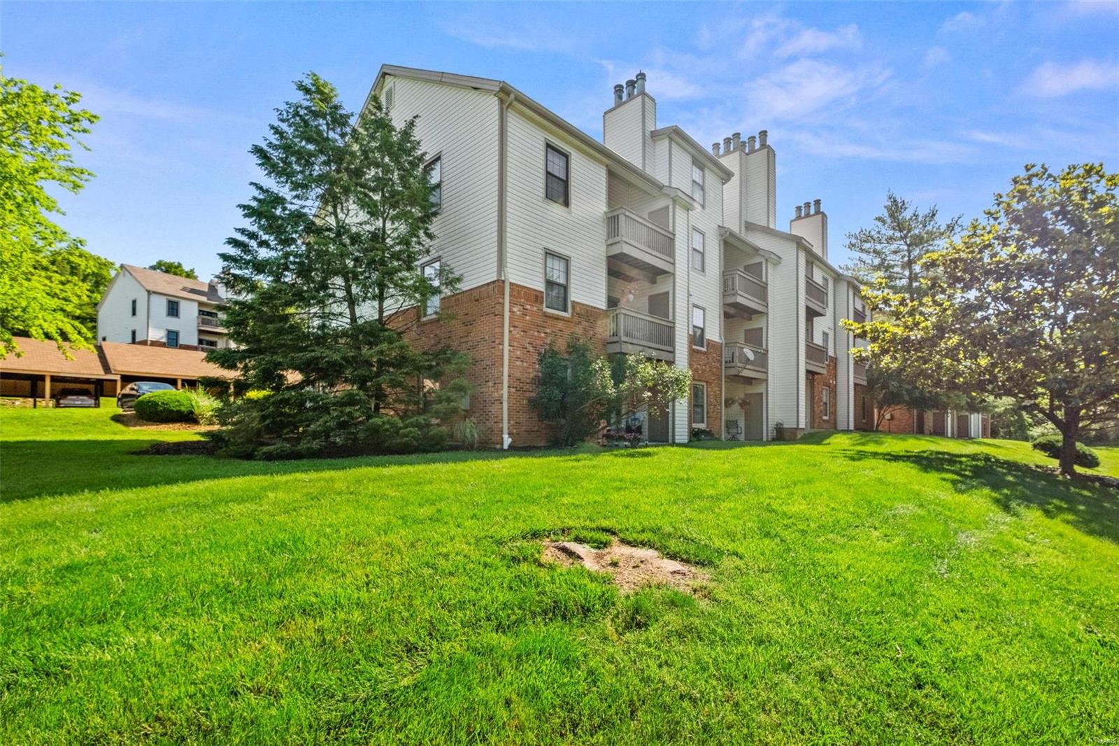 Arrowhead Condo Fourth Amd - Residential