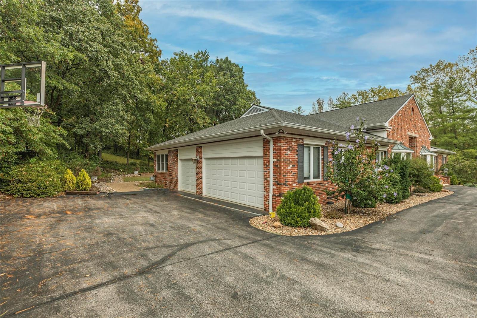 Hickory Woods - Residential