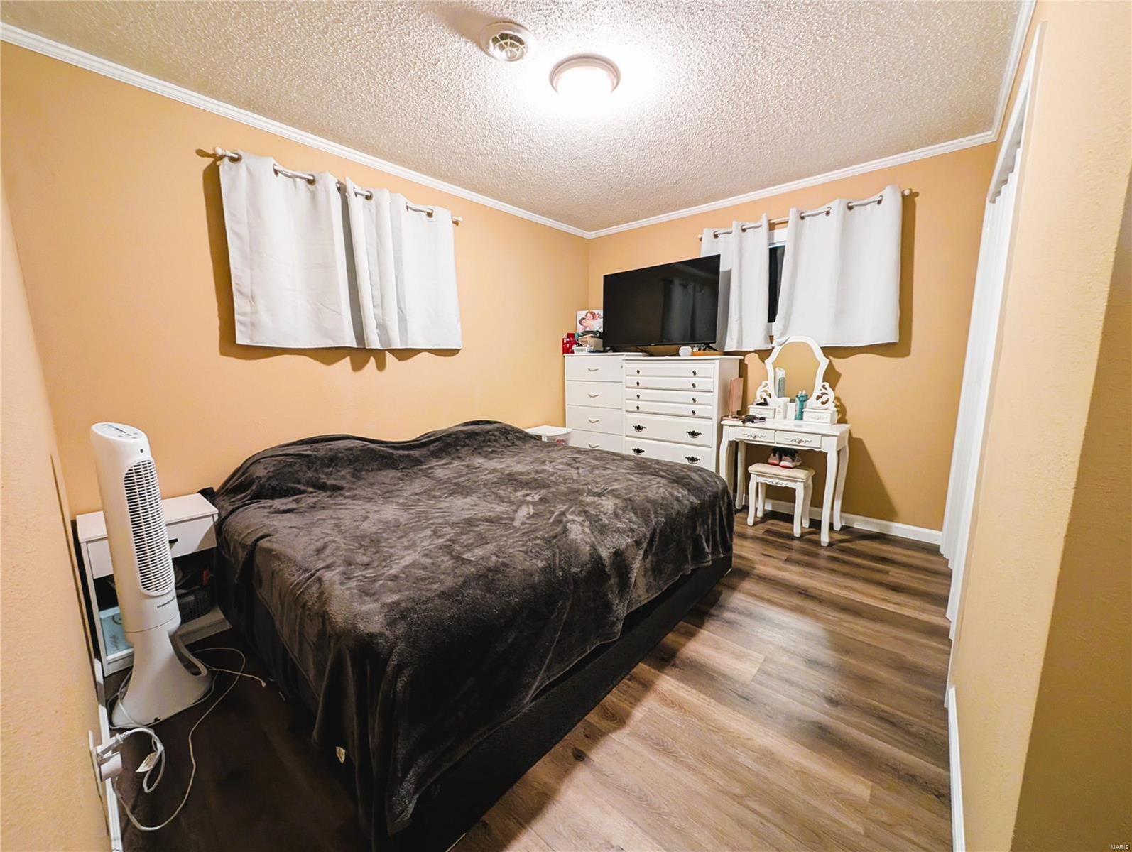 Wood River, Illinois 62095, United States, 2 Bedrooms Bedrooms, ,1 BathroomBathrooms,Residential,Pending,30381