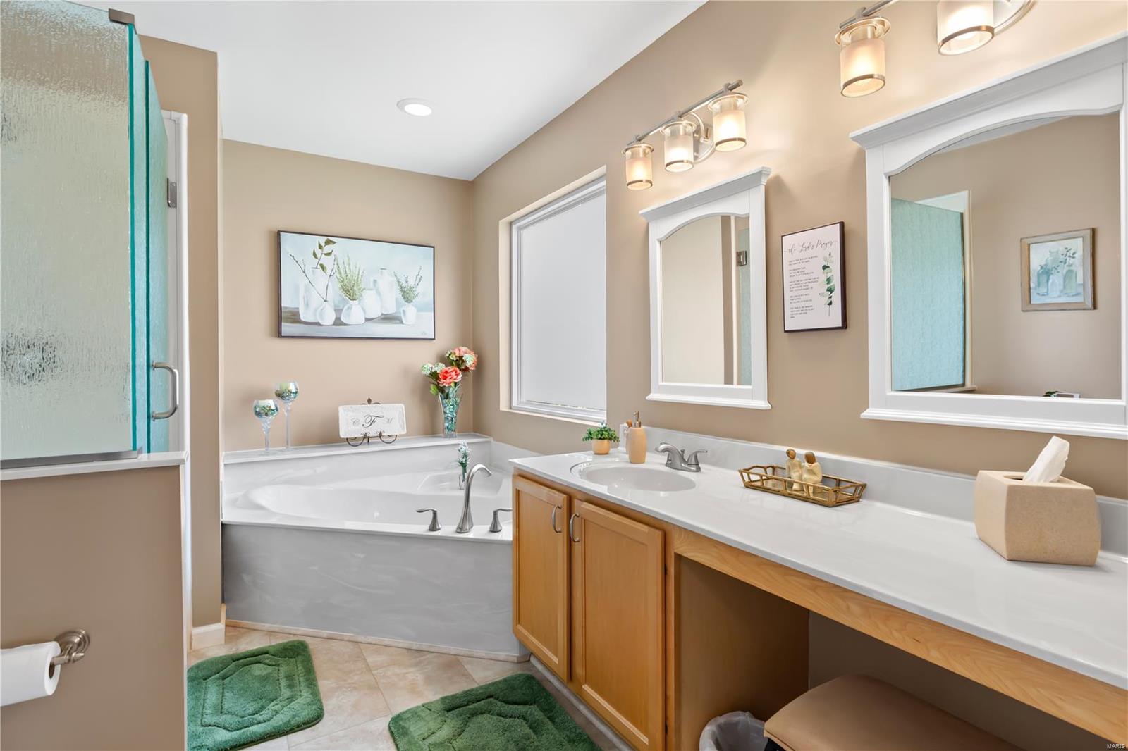 St Peters, Missouri 63376, United States, 3 Bedrooms Bedrooms, ,2 BathroomsBathrooms,Residential,Pending,110258