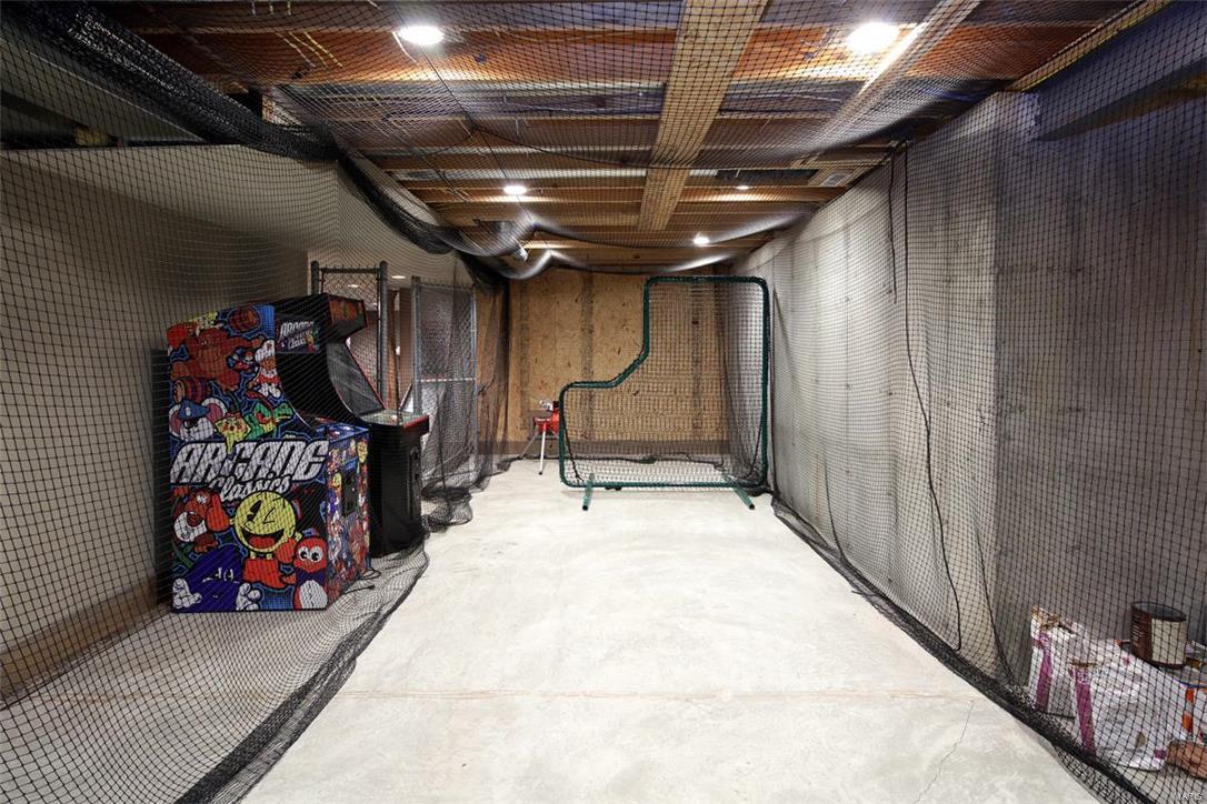 Ballas Courts - Residential