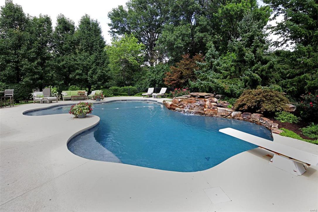 Ballas Courts - Residential