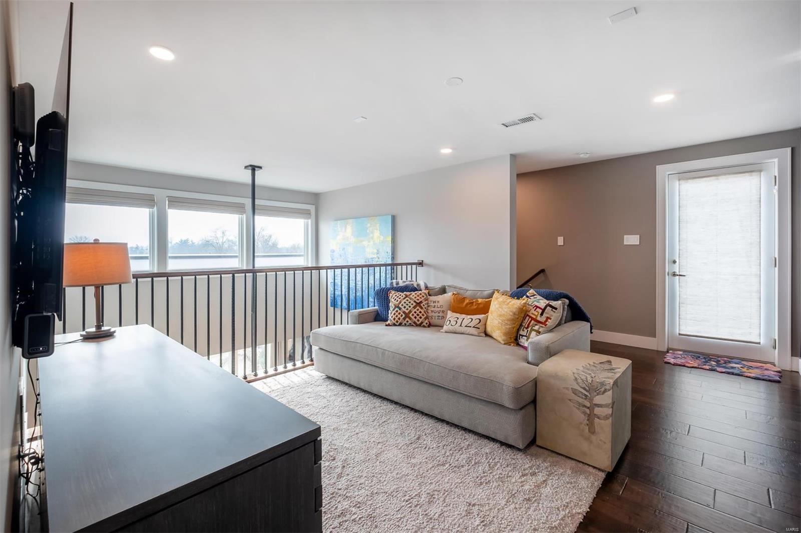 Madison Condo First Amd - Residential