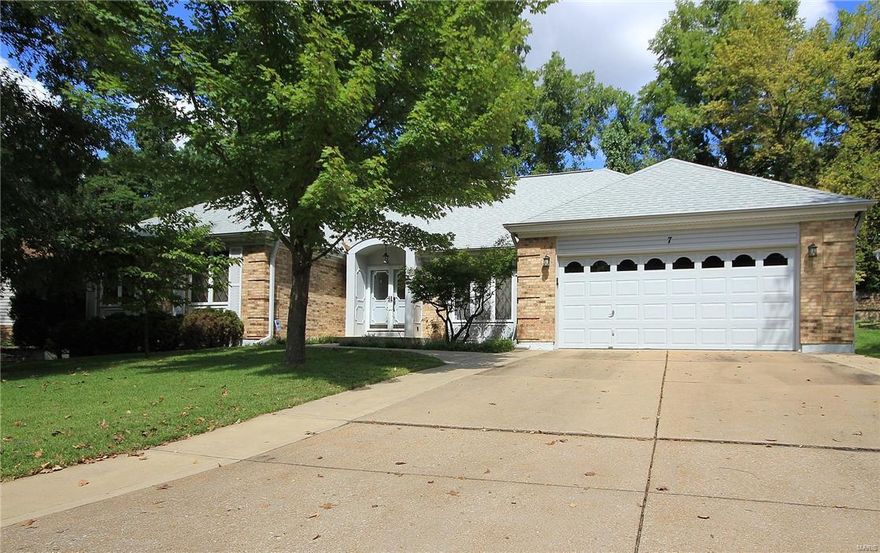 Largest ranch plan in Riverwood Estates with 2334 square feet of living area on the main floor! Great curb appeal, located on a very quiet 4 house cul de sac. Private back yard with a 27 X 13 concrete patio. Extra wide drive & new custom front walk. Huge great room with vaulted ceiling & window wall at rear. Open stairwell to the lower level. Fantastic updated kitchen with breakfast bar overhang, custom cabinetry with crown, updated appliances, tile back splash & under cabinet lighting.  Ceramic flooring through Kitchen, Breakfast & the Laundry room.  Hearth room with a fireplace could also serve as a studio, pool room or the home for a grand piano.  Main floor laundry with closet.  Big master bedroom with luxury bath. Lots of windows throughout create ample natural light.  Updates include the roof, gutters and downspouts in 2011.  Vinyl siding in 2012, New windows in the family, breakfast, & master in 2014, plus a high efficiency furnace & an 18 SEER AC in 2009.  Water heater 2011.