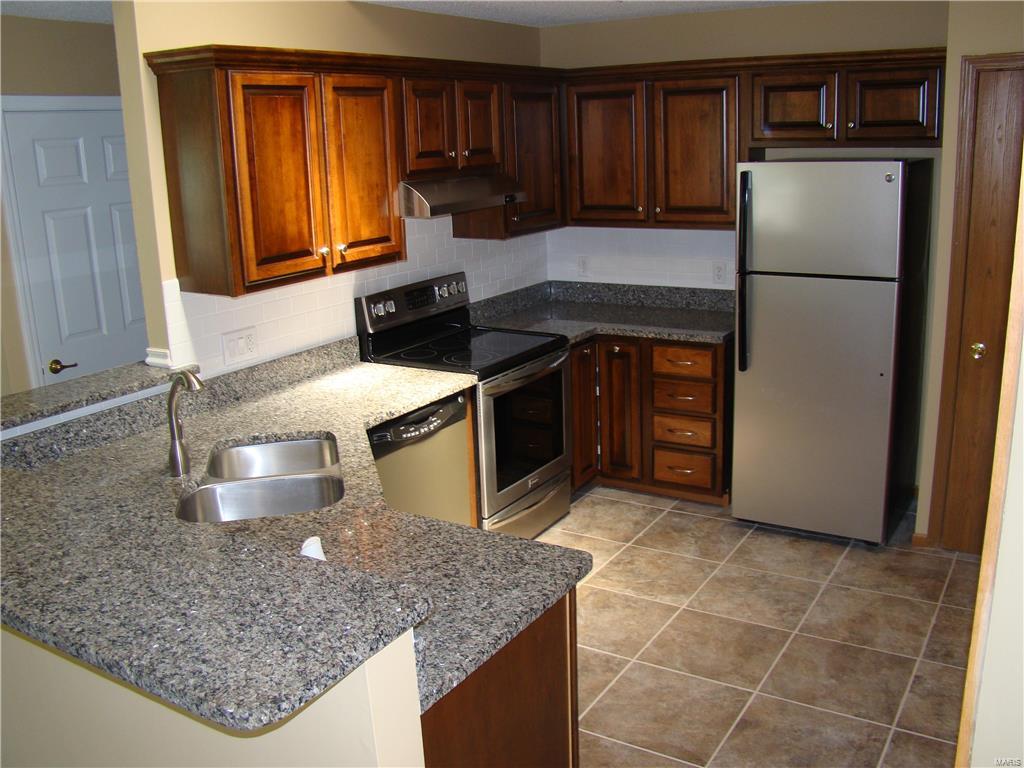Kingspointe - Residential Lease