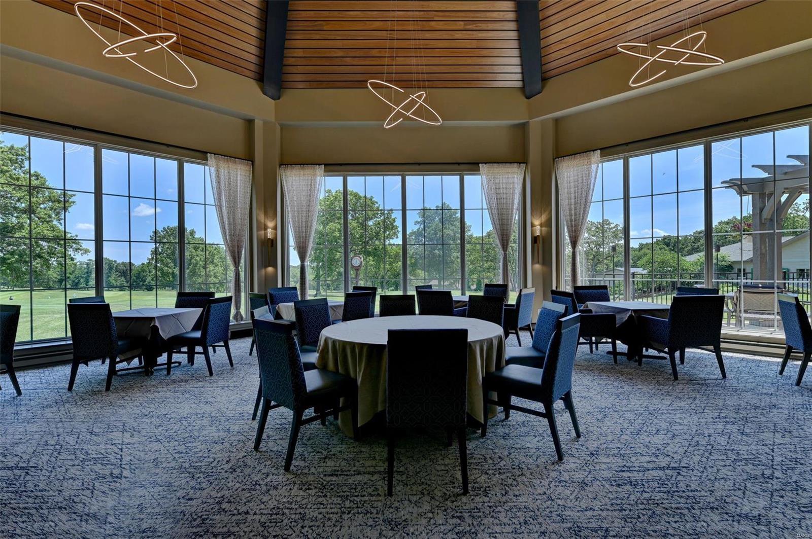 Villas At Meadowbrook - Residential