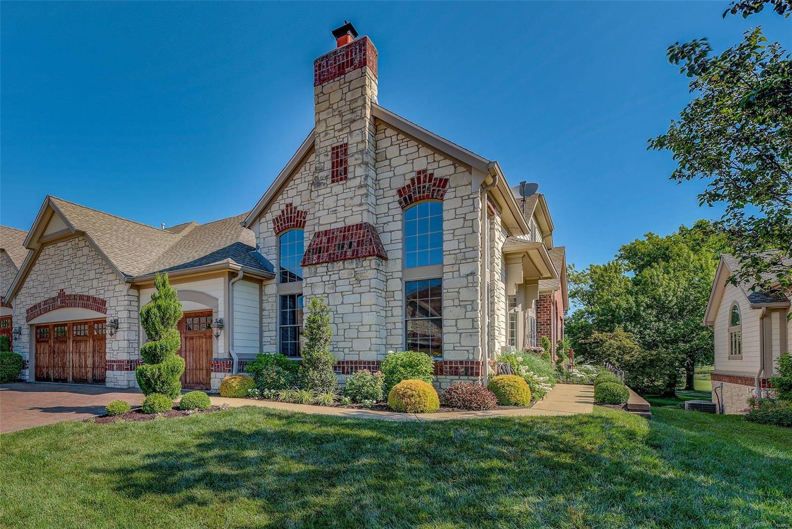 Villas At Meadowbrook - Residential