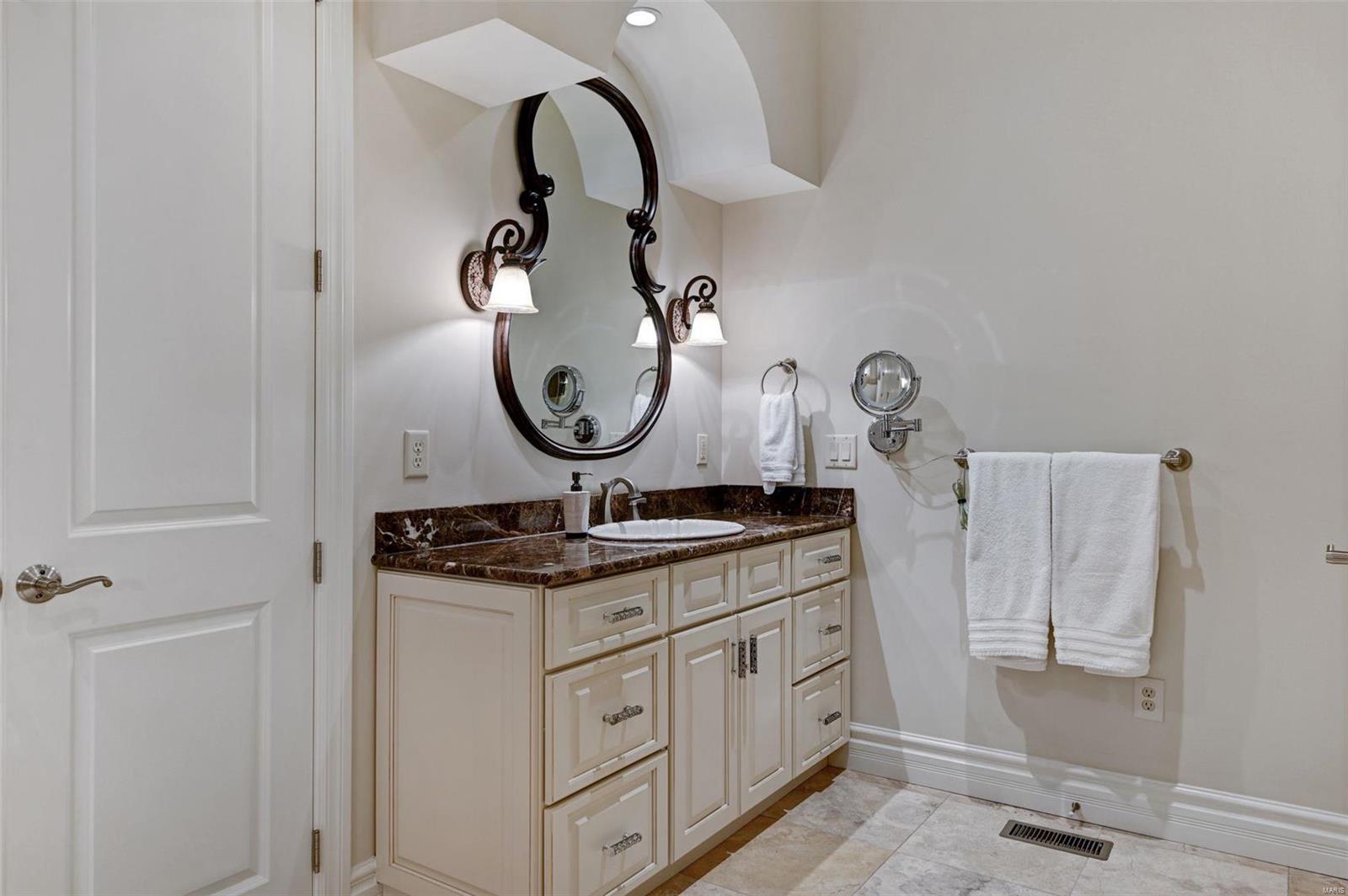 Villas At Meadowbrook - Residential