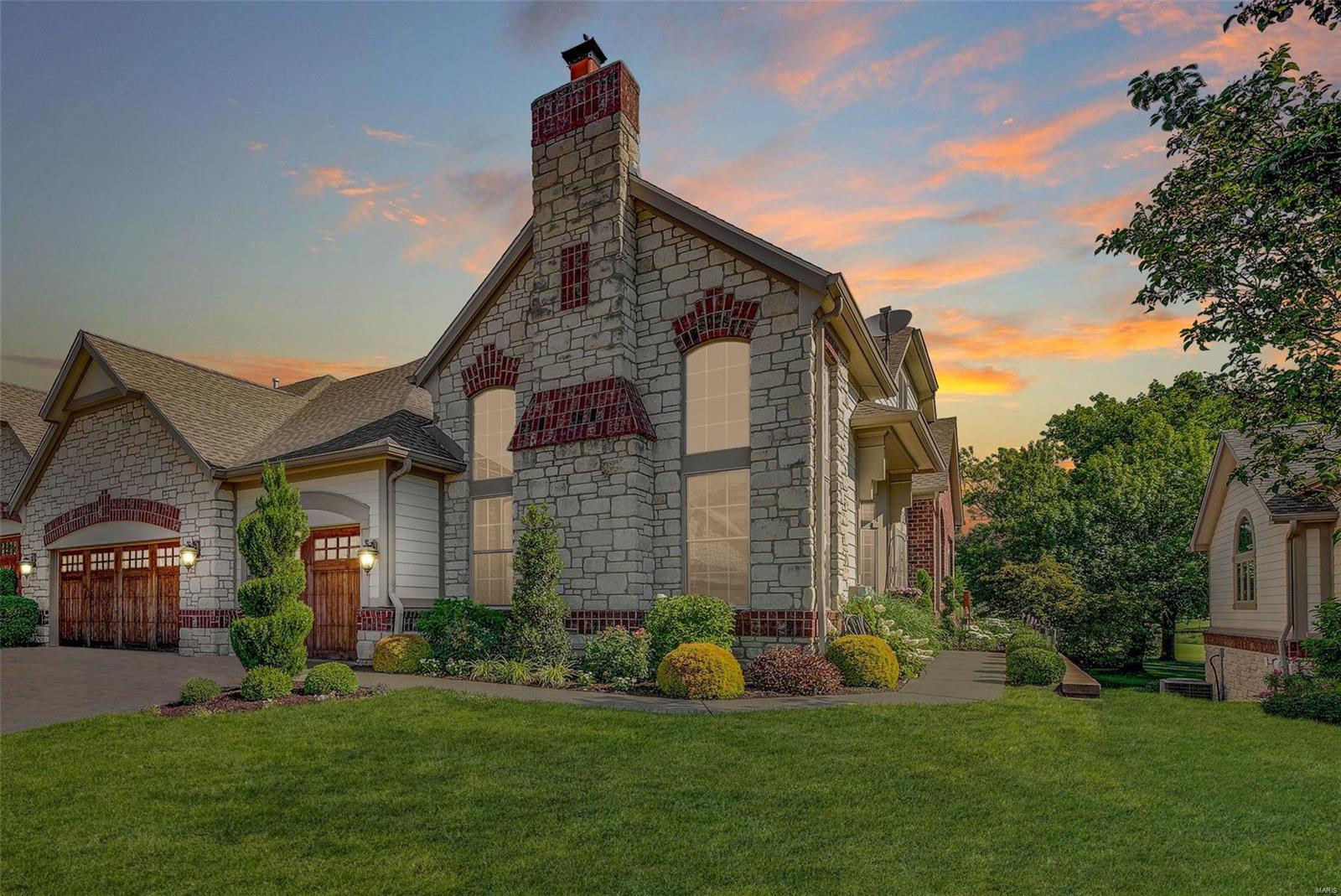 Villas At Meadowbrook - Residential