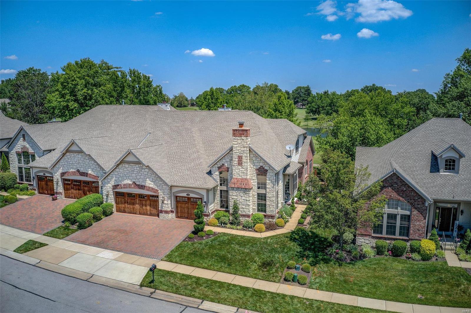 Villas At Meadowbrook - Residential