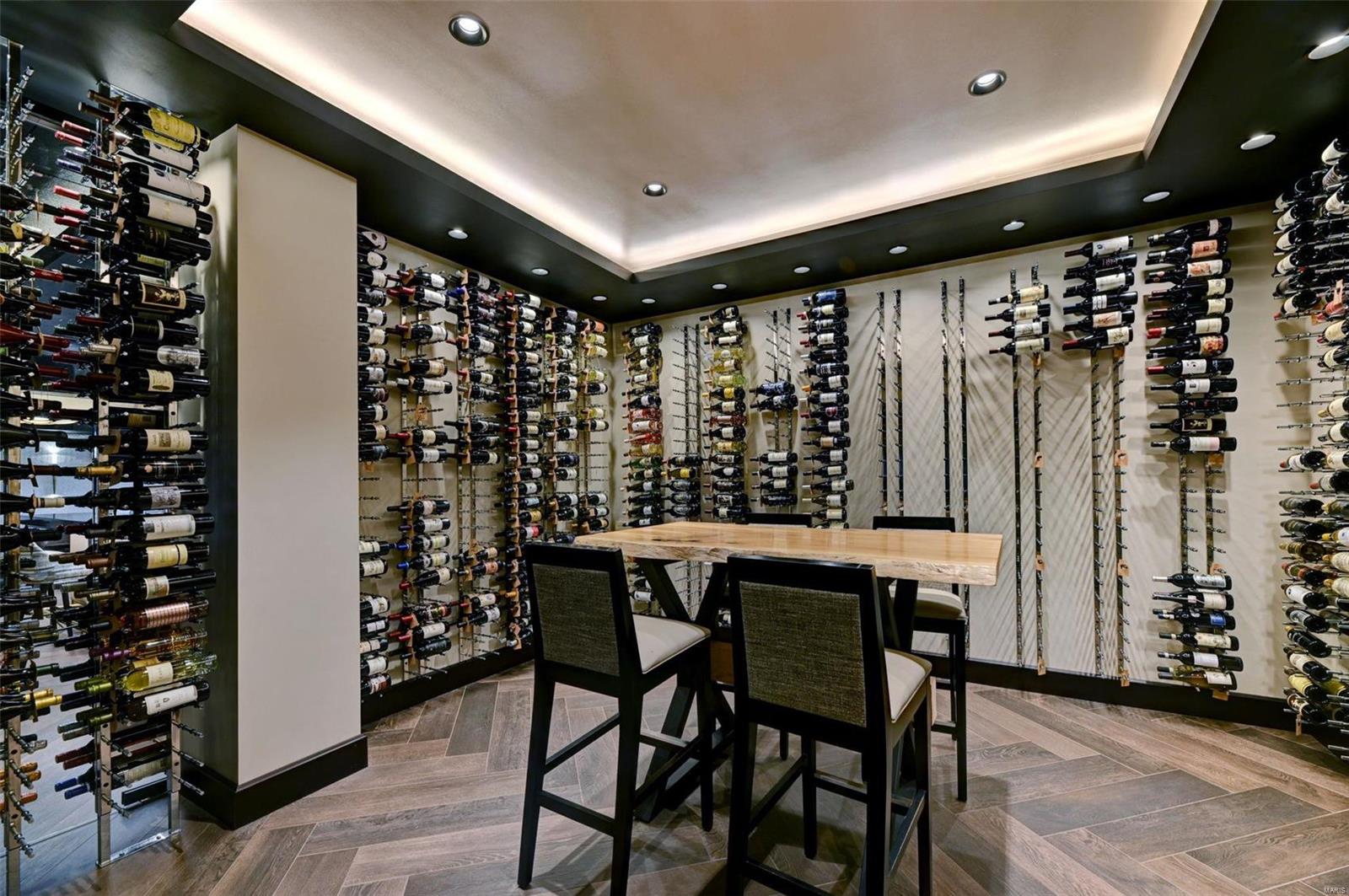 Villas At Meadowbrook - Residential