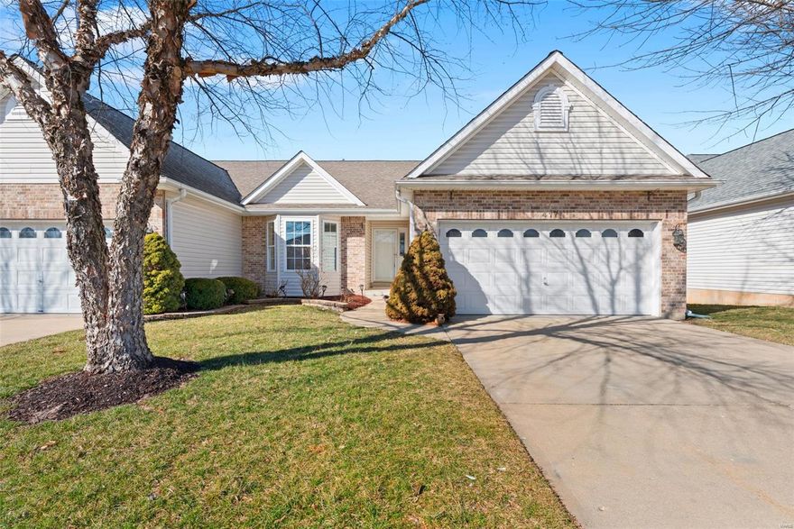 Stunning 3 bed 3 bath villa located mins from Hwy 70. New carpet, fresh paint, remodeled kitchen, new appliances, ceiling fans and light fixtures. Hardwood floors and vaulted ceilings greet you as you walk through the front door. Gas fireplace is centered and visible from the dining or living room. Arched windows in the living room let in plenty of natural light. Eat in area of the kitchen features a bay window and access to the screened in porch complete w/ tile flooring and coffered ceiling w/ fan. Custom cabinets, granite countertops, pantry and built in microwave in the kitchen. Main floor laundry has tons of storage and counter top to make folding effortless. Guest bedroom on the main floor has bay window and built in shelving. Large master suite with coffered ceilings, bay window and walk-in closet. Double sinks, built in vanity and separate tub and shower in the master bath. Finished lower level features a bar, second gas fireplace and additional guest bedroom and full bath. Location: End Unit