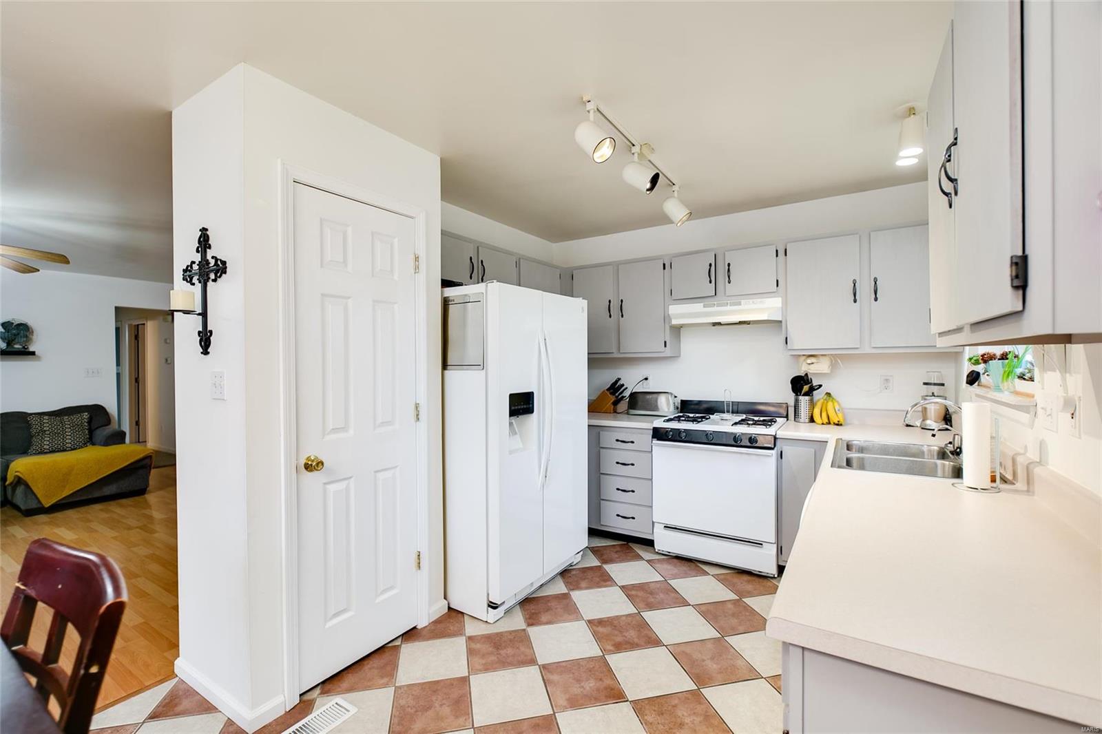 Valley Oaks East - Residential