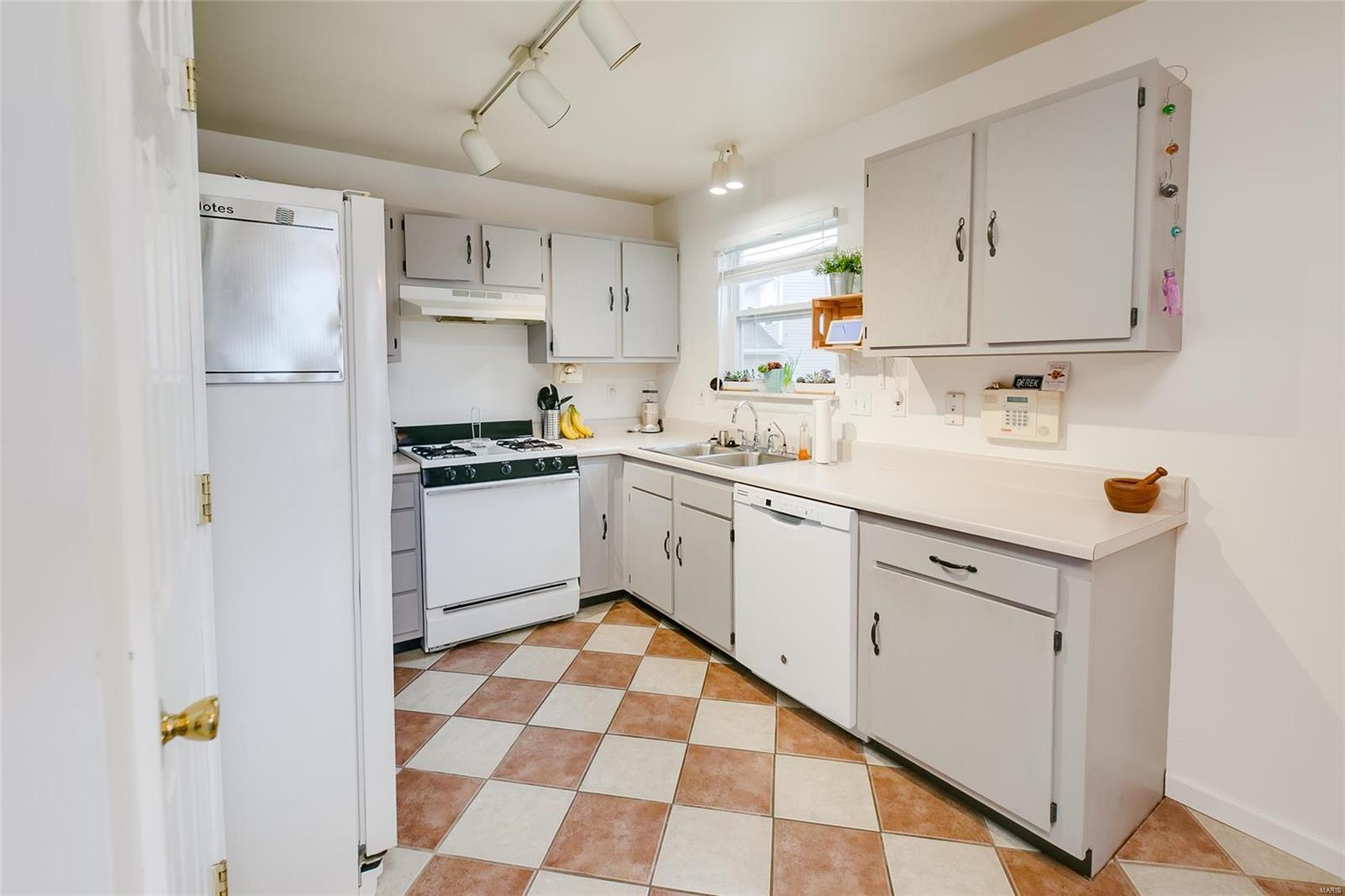 Valley Oaks East - Residential
