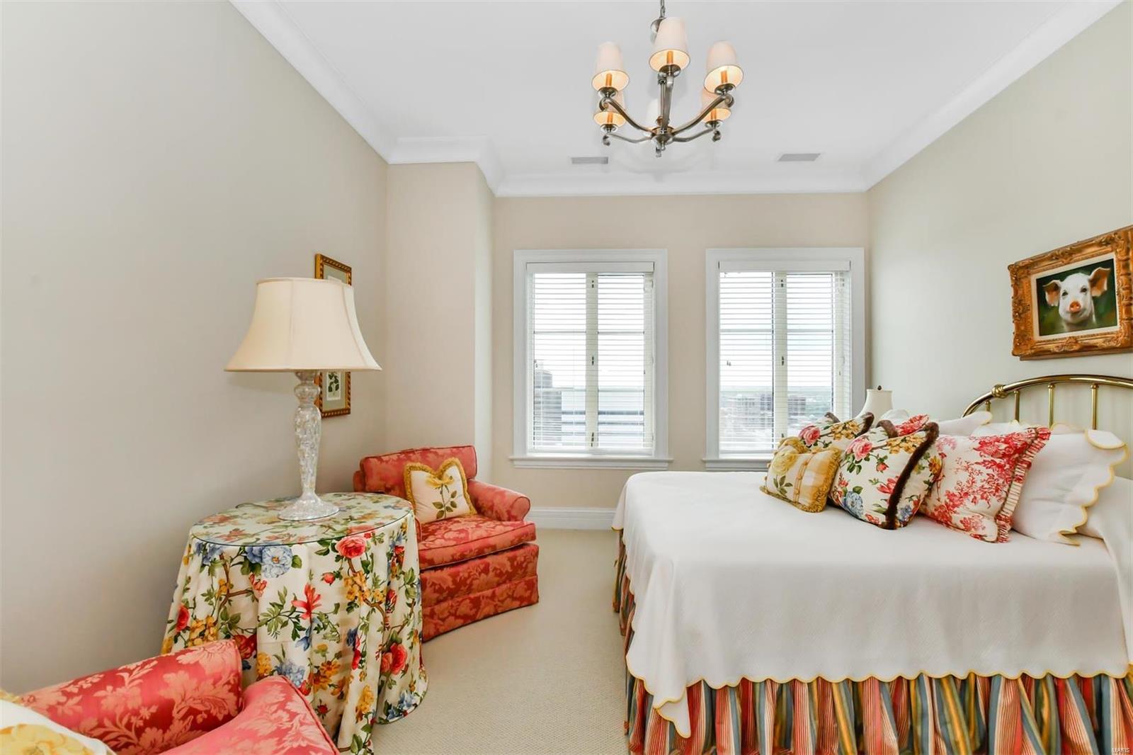 Plaza In Clayton A Condo The - Residential