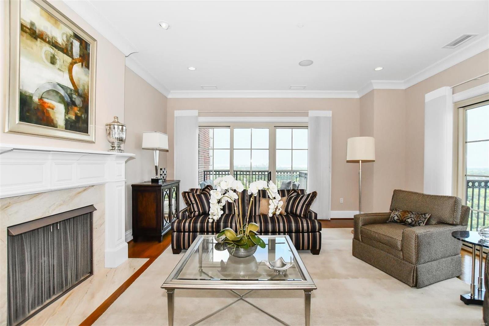 Plaza In Clayton A Condo The - Residential