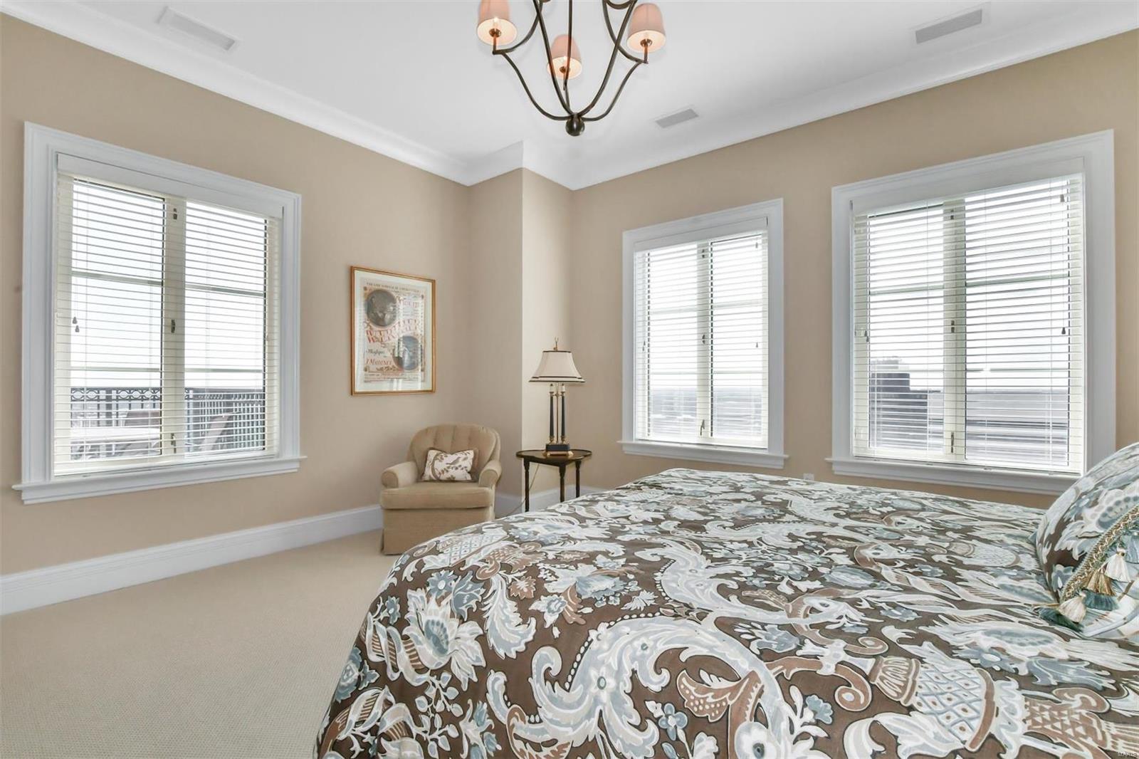 Plaza In Clayton A Condo The - Residential