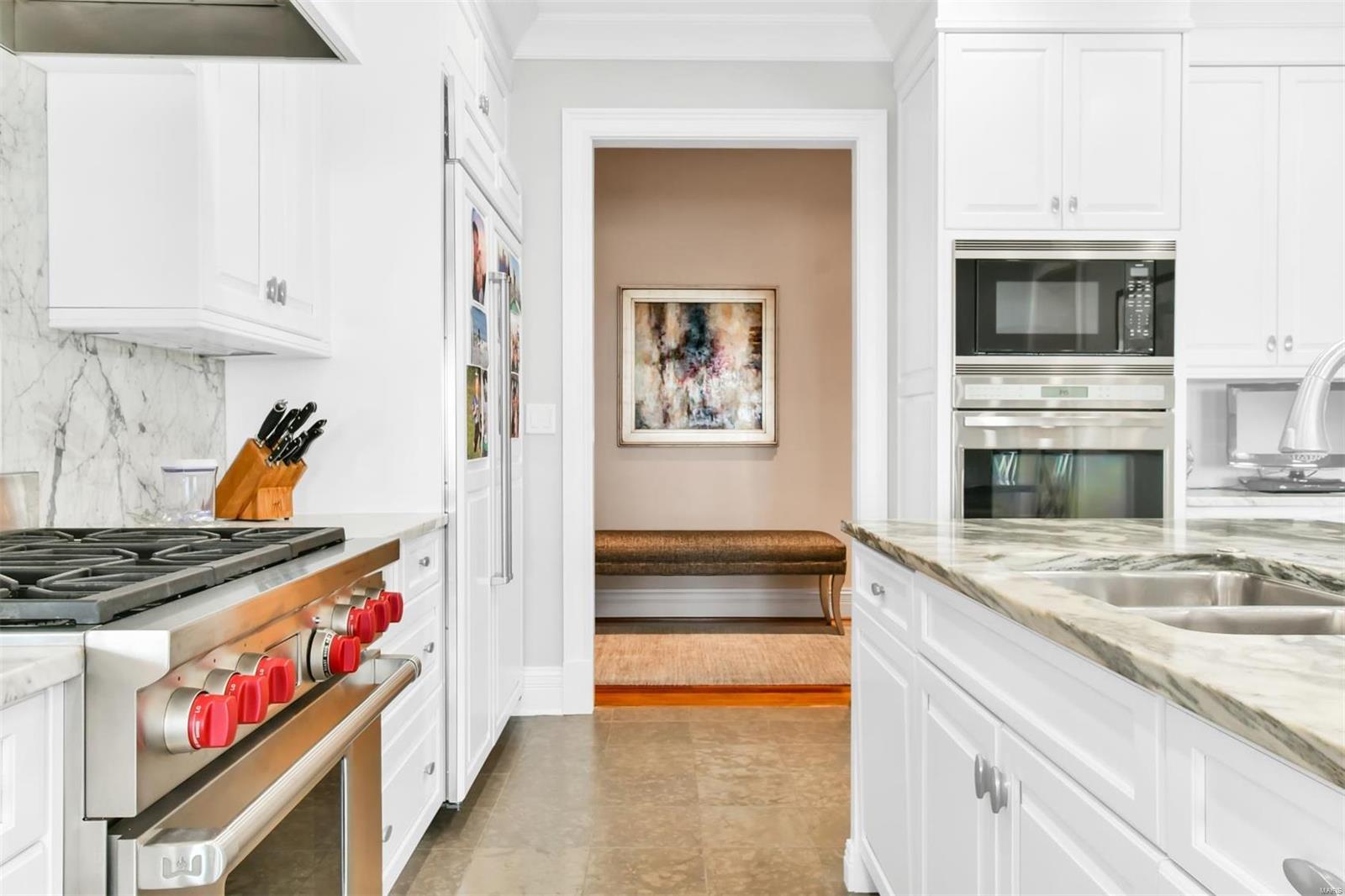 Plaza In Clayton A Condo The - Residential