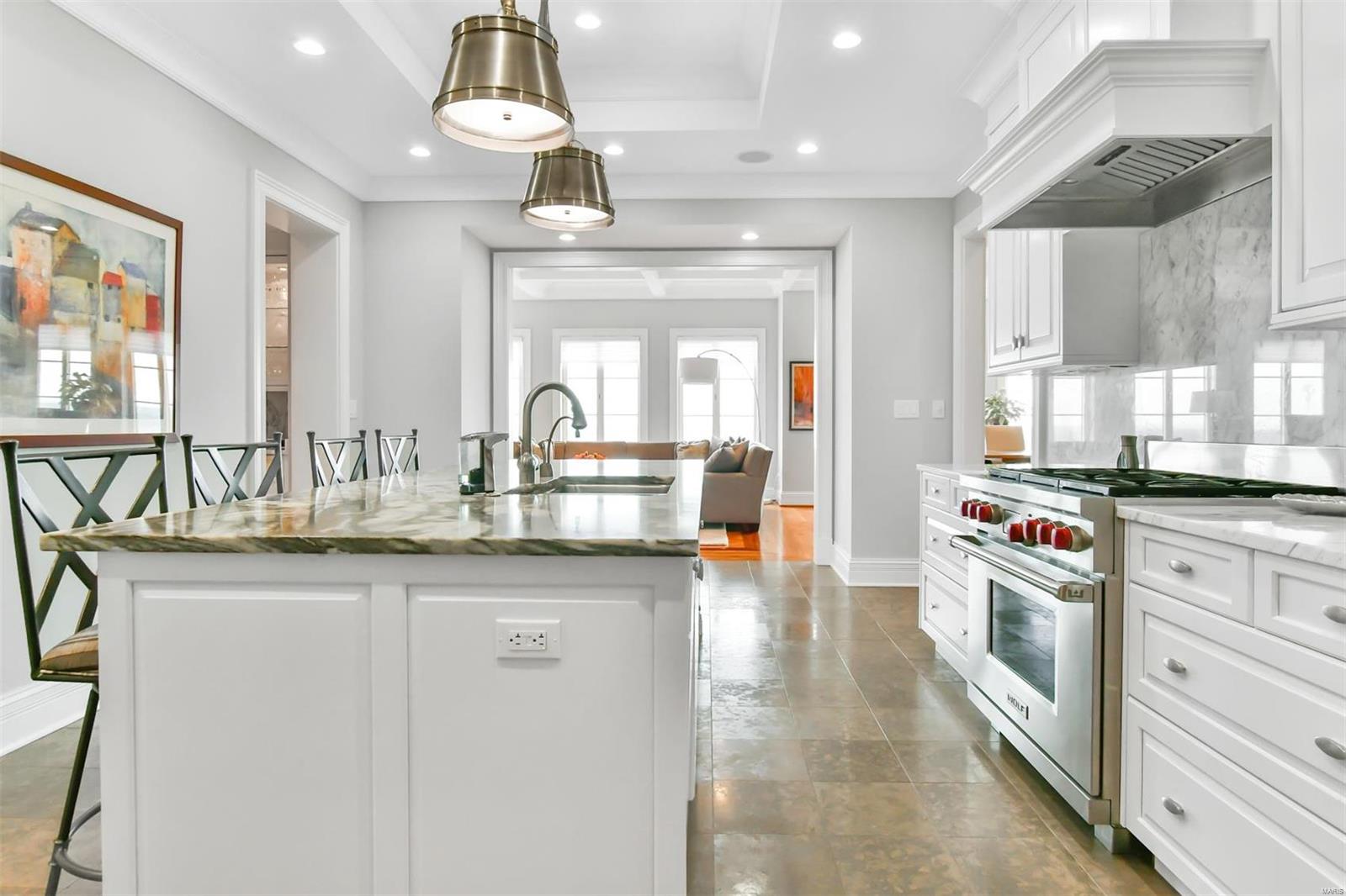 Plaza In Clayton A Condo The - Residential