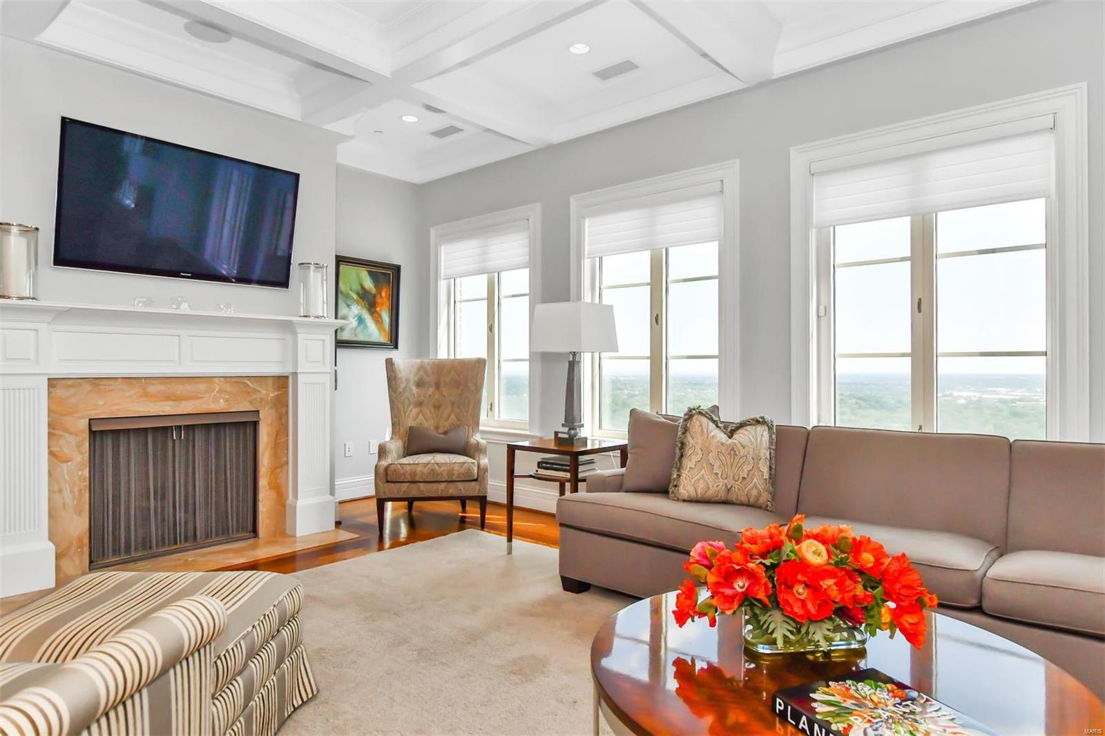 Plaza In Clayton A Condo The - Residential