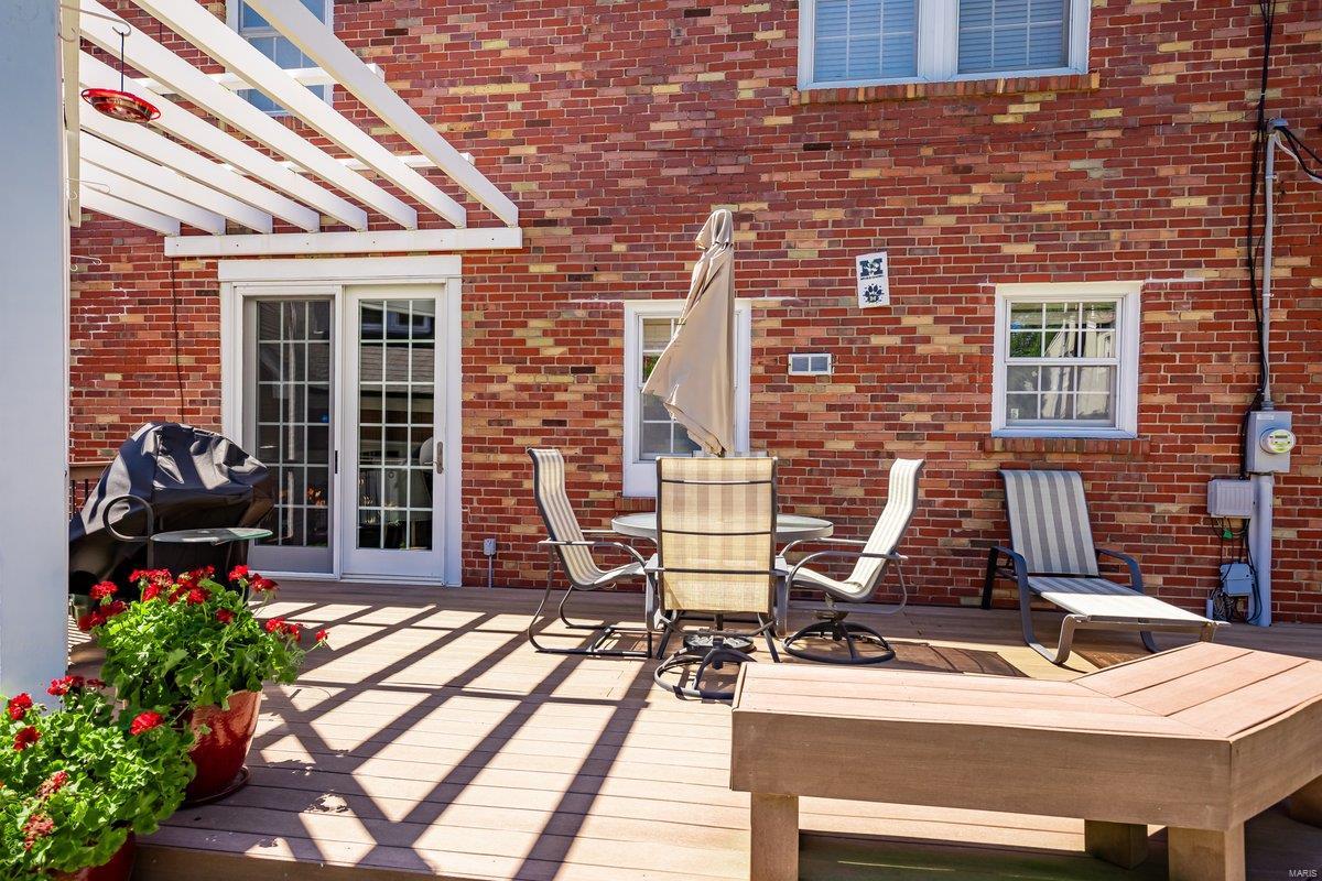 Davis Place - Residential