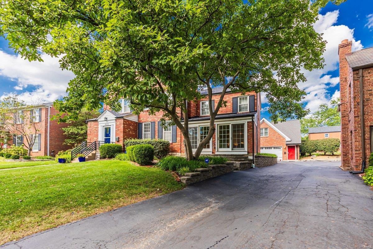 Davis Place - Residential