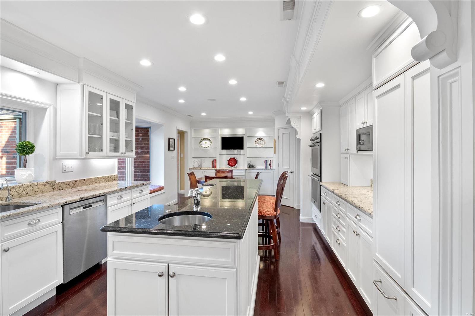 La Hacienda - Residential