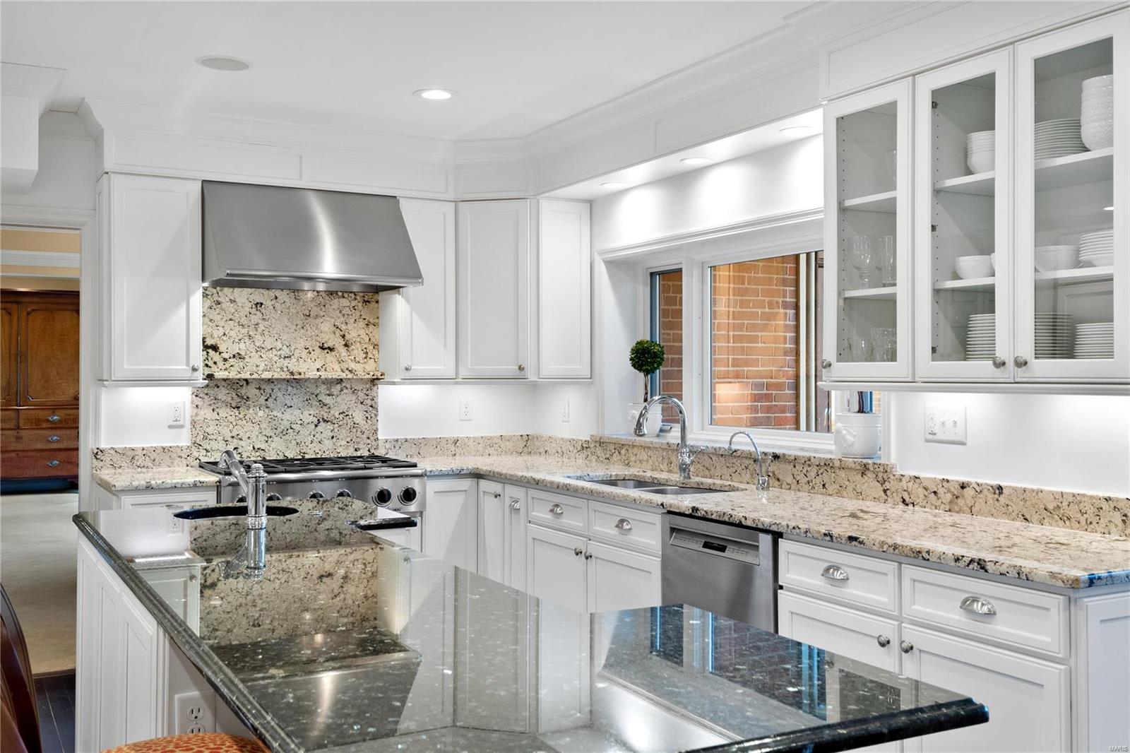 La Hacienda - Residential