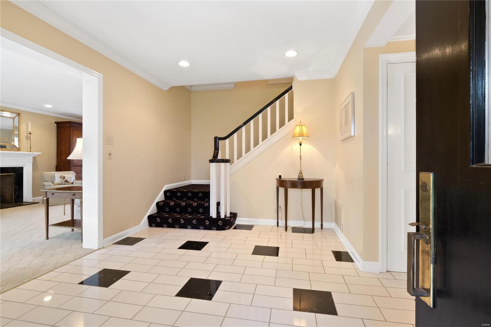 La Hacienda - Residential