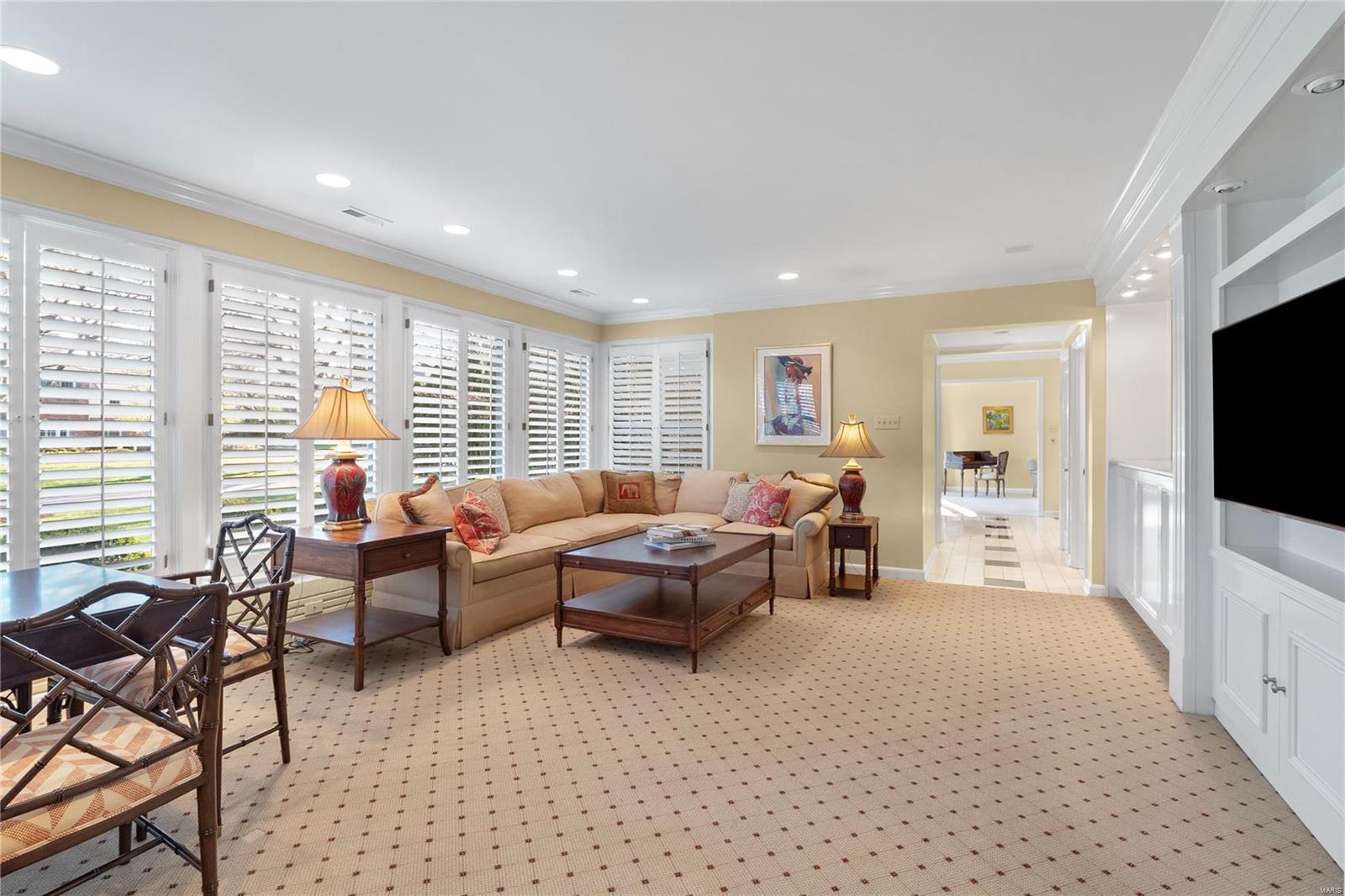 La Hacienda - Residential