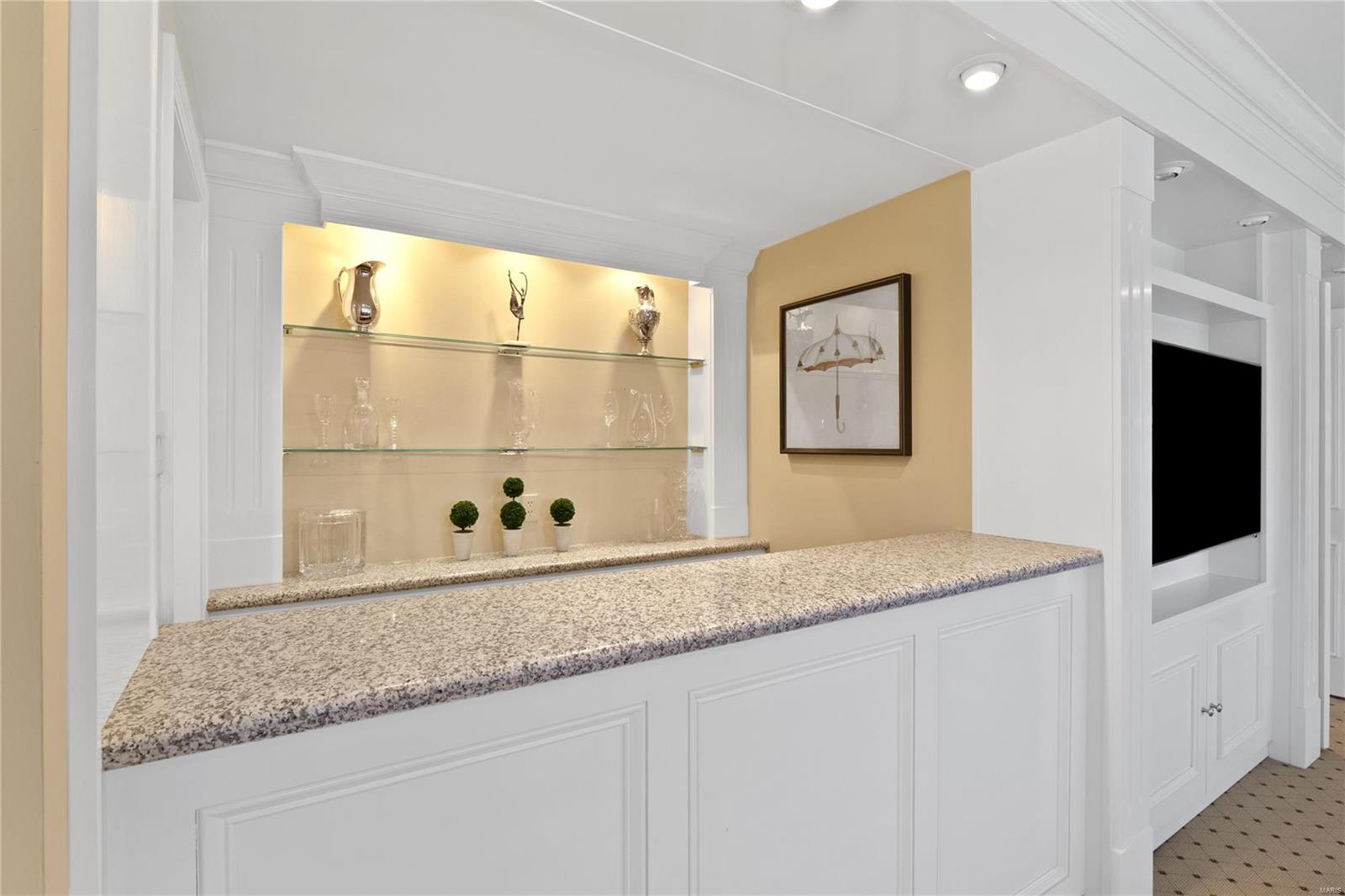 La Hacienda - Residential