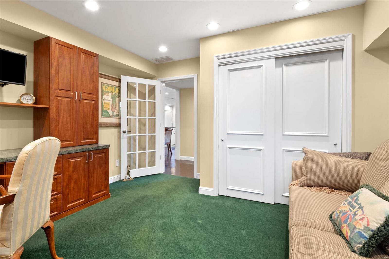 La Hacienda - Residential