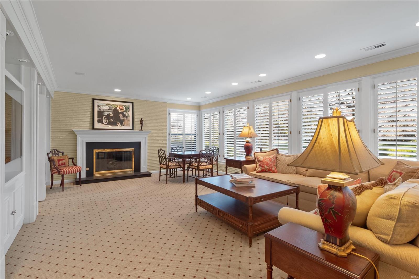 La Hacienda - Residential