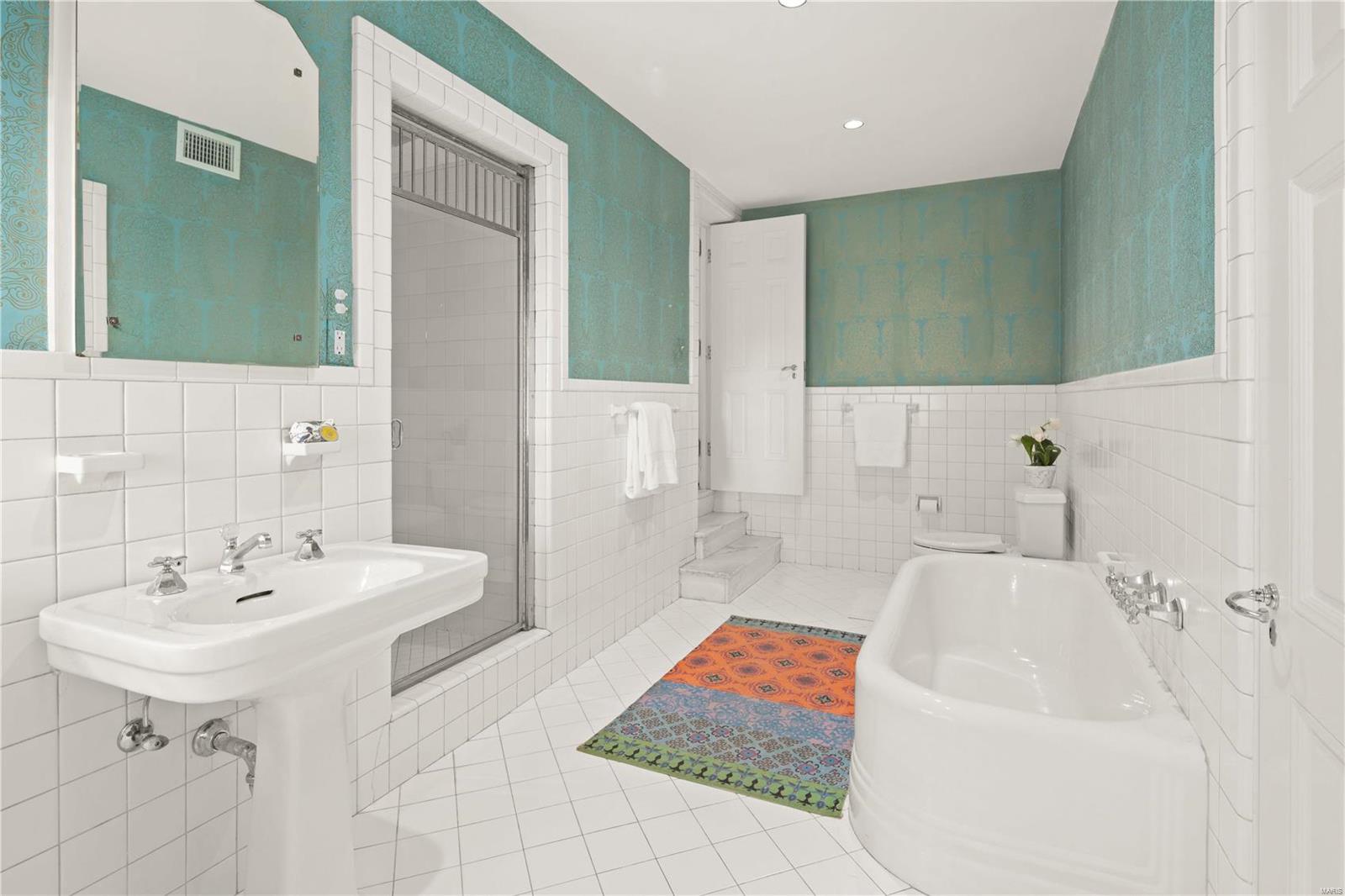 New St Louis Country Club Sub - Residential