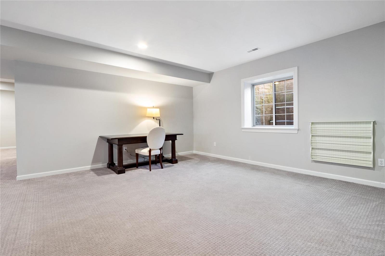 Woods Of Ladue The - Residential