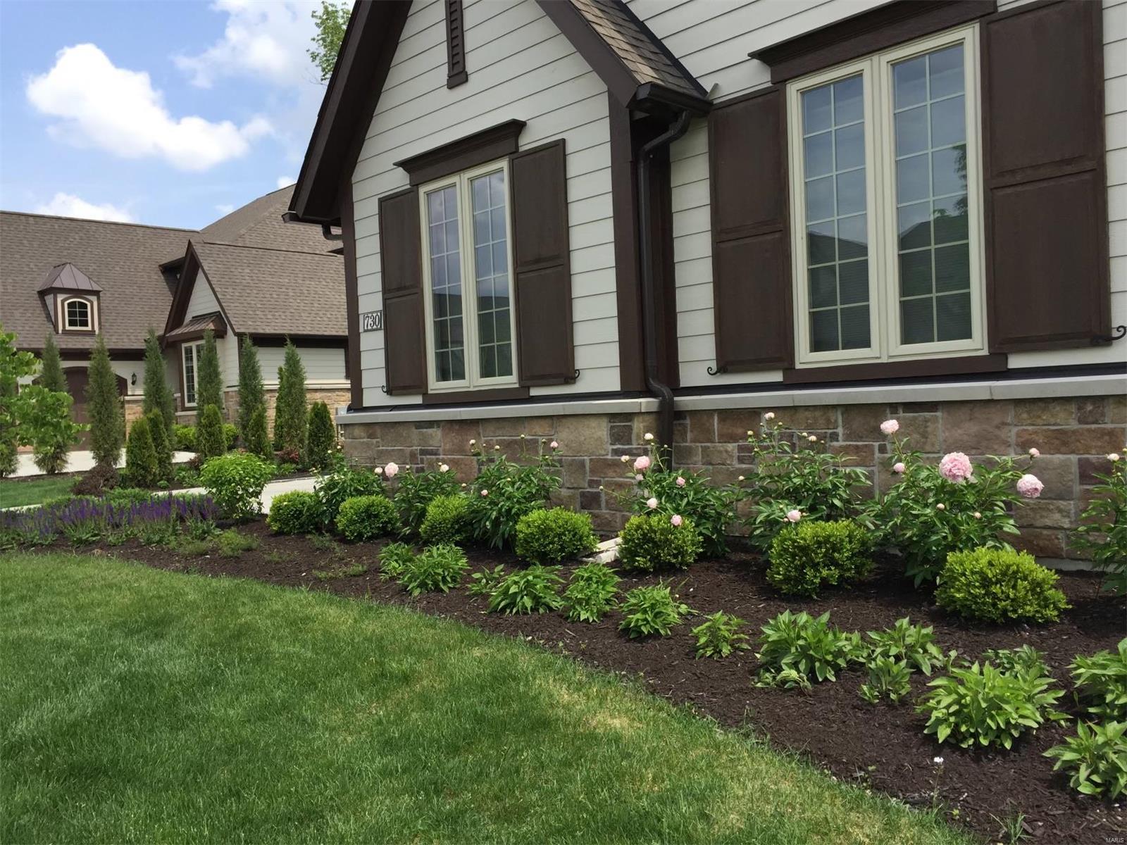 Woods Of Ladue The - Residential