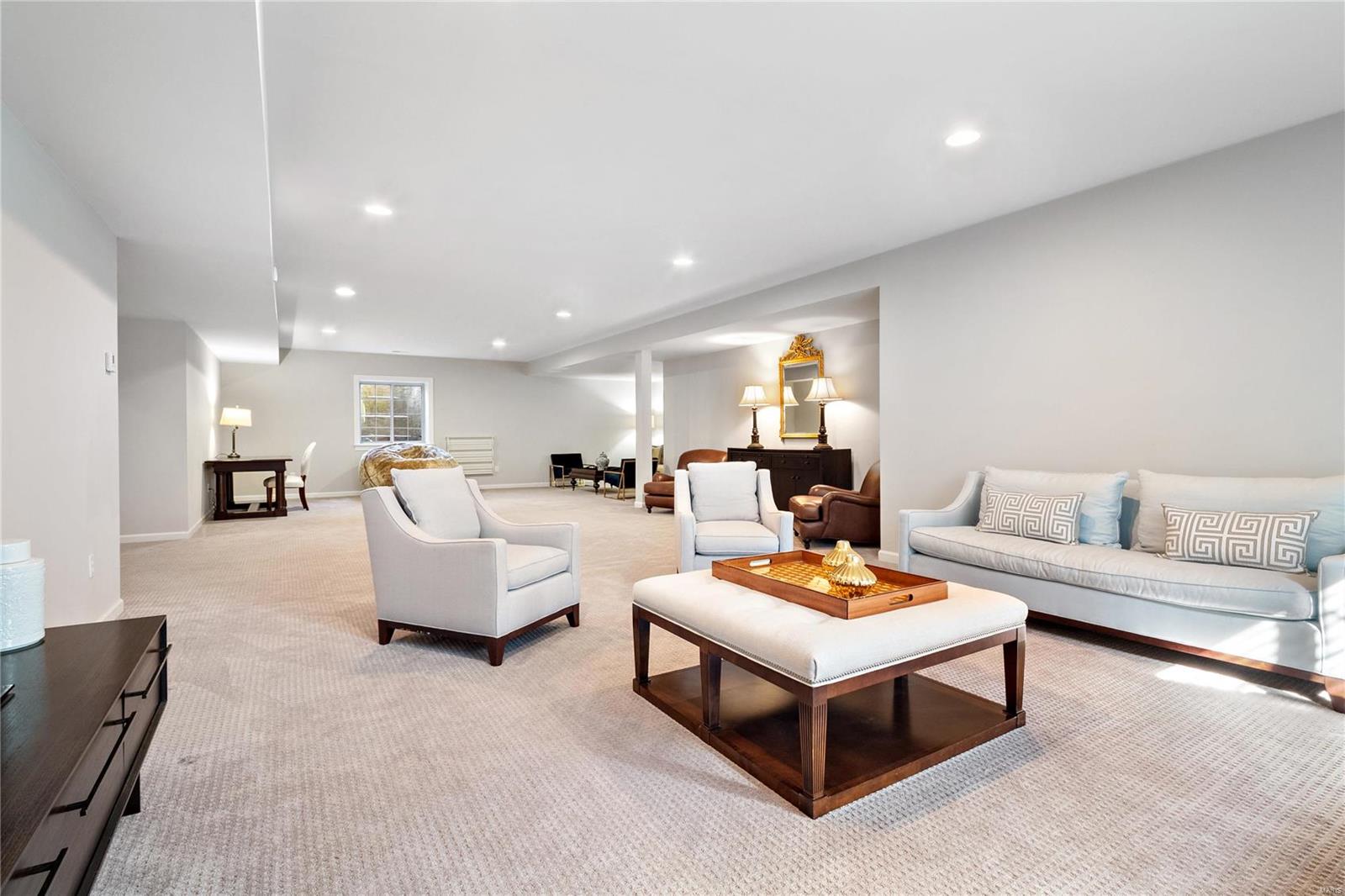 Woods Of Ladue The - Residential