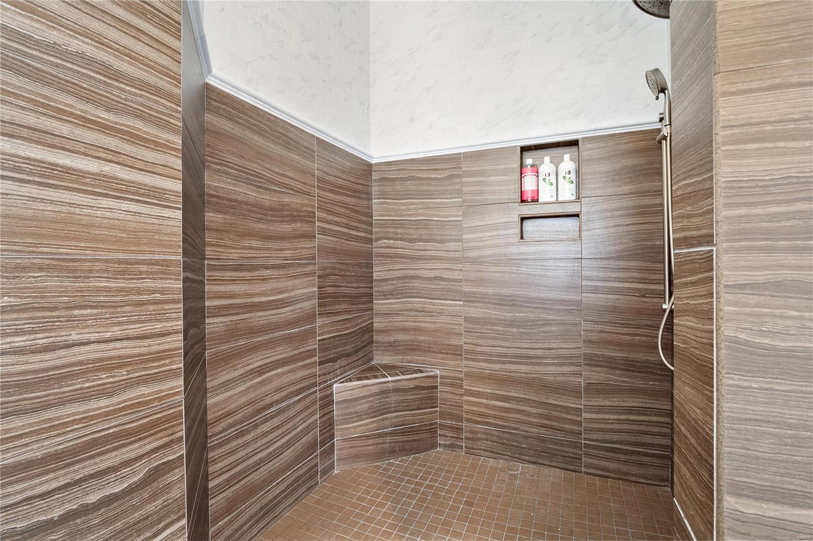 Woods Of Ladue The - Residential