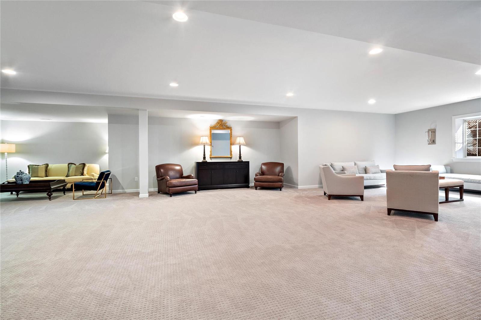 Woods Of Ladue The - Residential