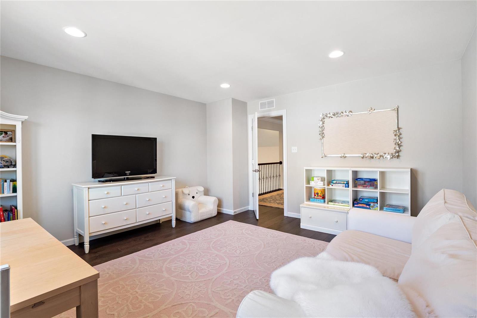 Woods Of Ladue The - Residential